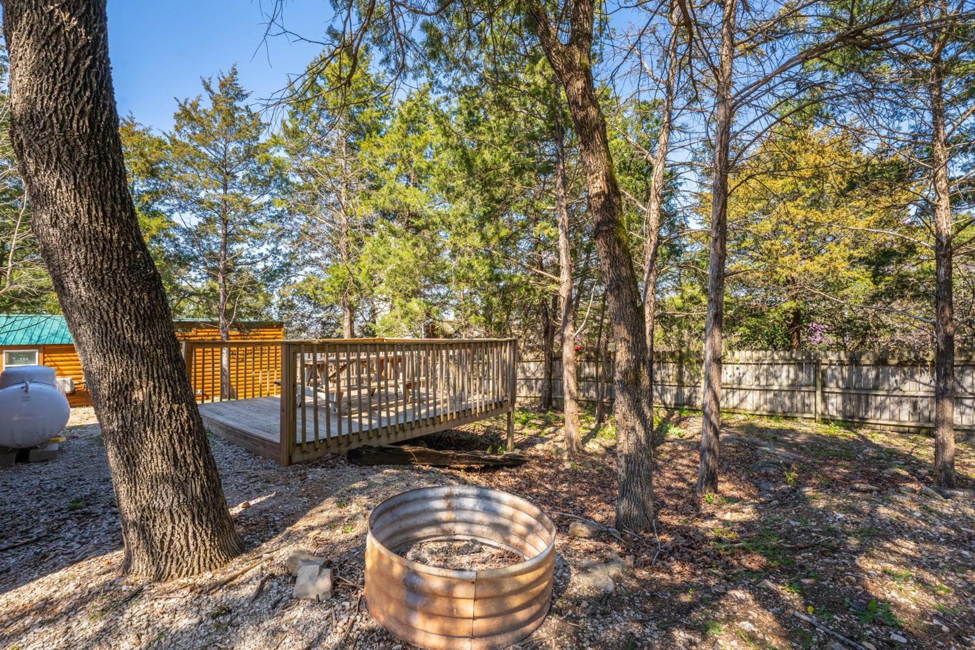 Indian Point Cabin 4 Near Sdc, Branson, Table Rock Lake Exterior photo